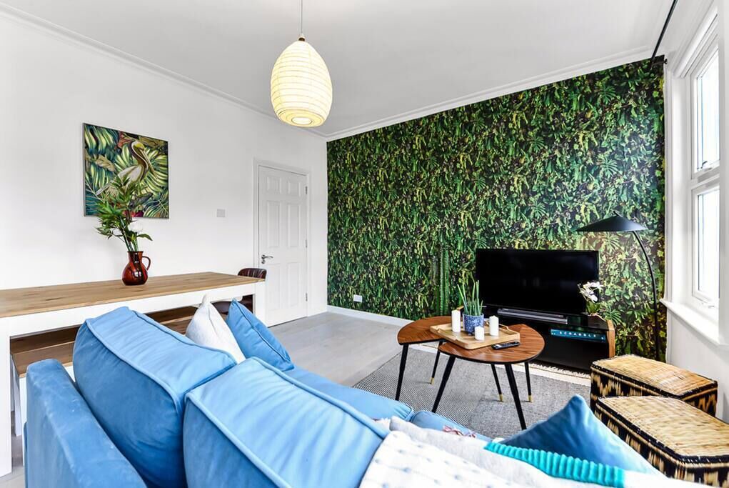 Photo of Others in Seven Sisters