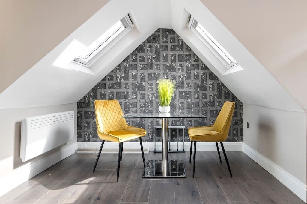 Photo of Others in Seven Sisters