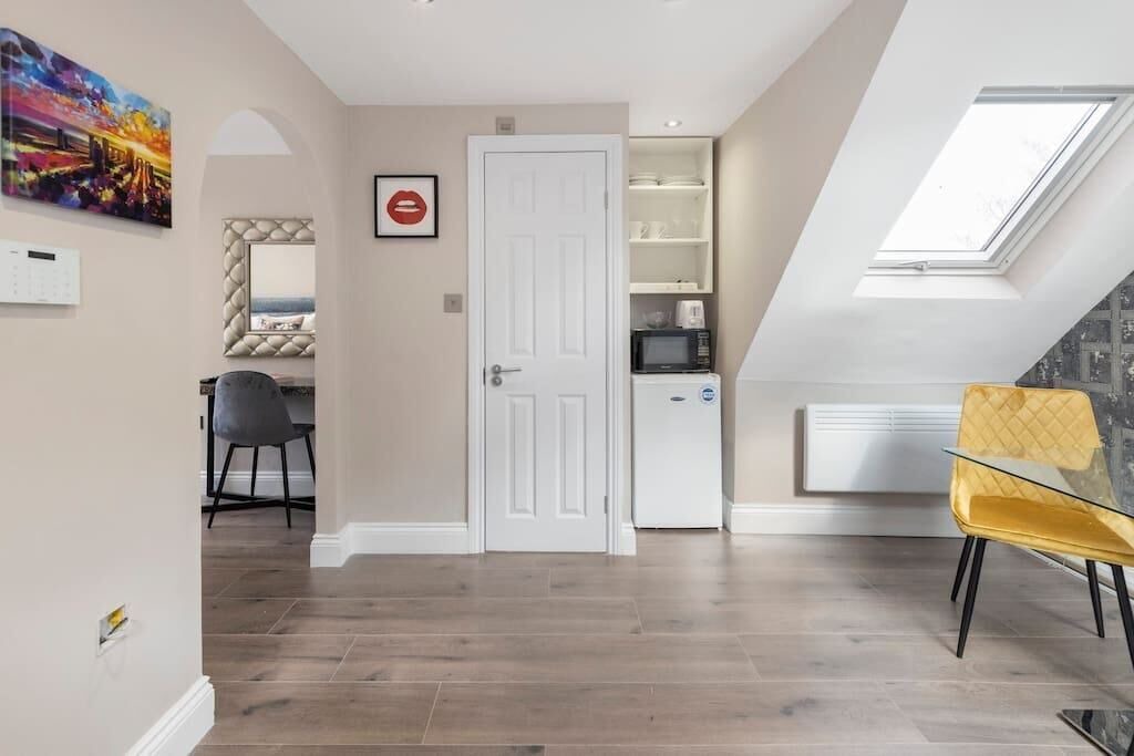 Photo of Others in Seven Sisters