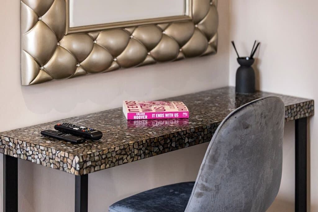 Photo of Others in Seven Sisters