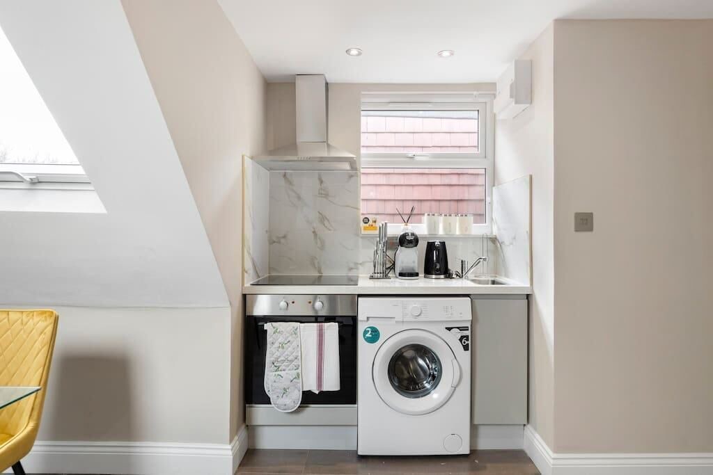 Photo of Others in Seven Sisters