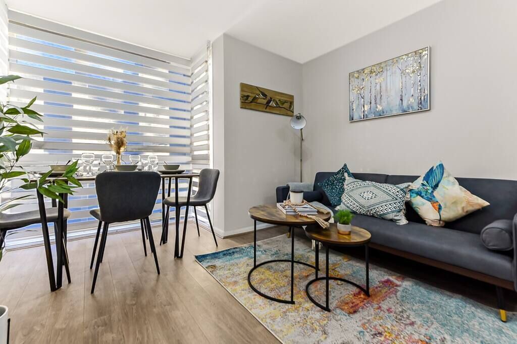 Photo of Others in Seven Sisters