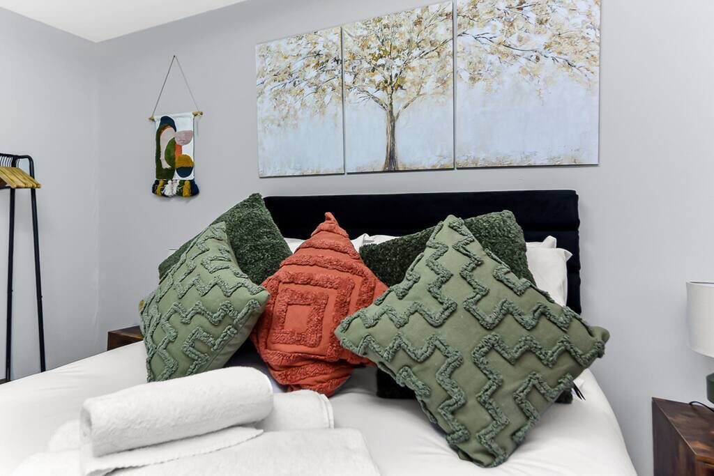 Photo of Others in Seven Sisters