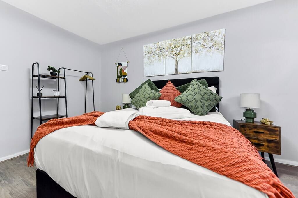 Photo of Others in Seven Sisters