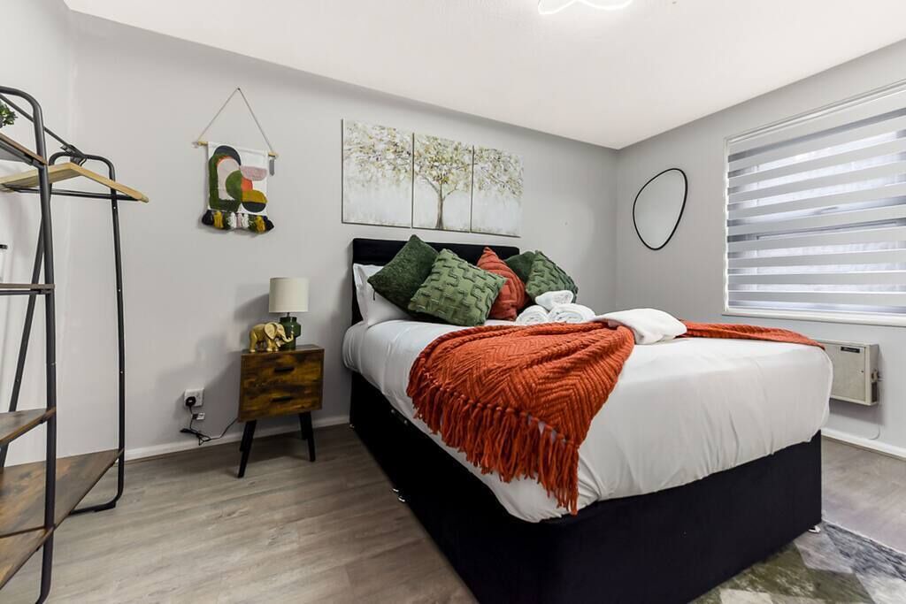 Photo of Others in Seven Sisters