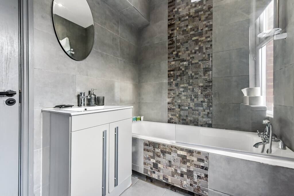 Photo of Others in Southfield