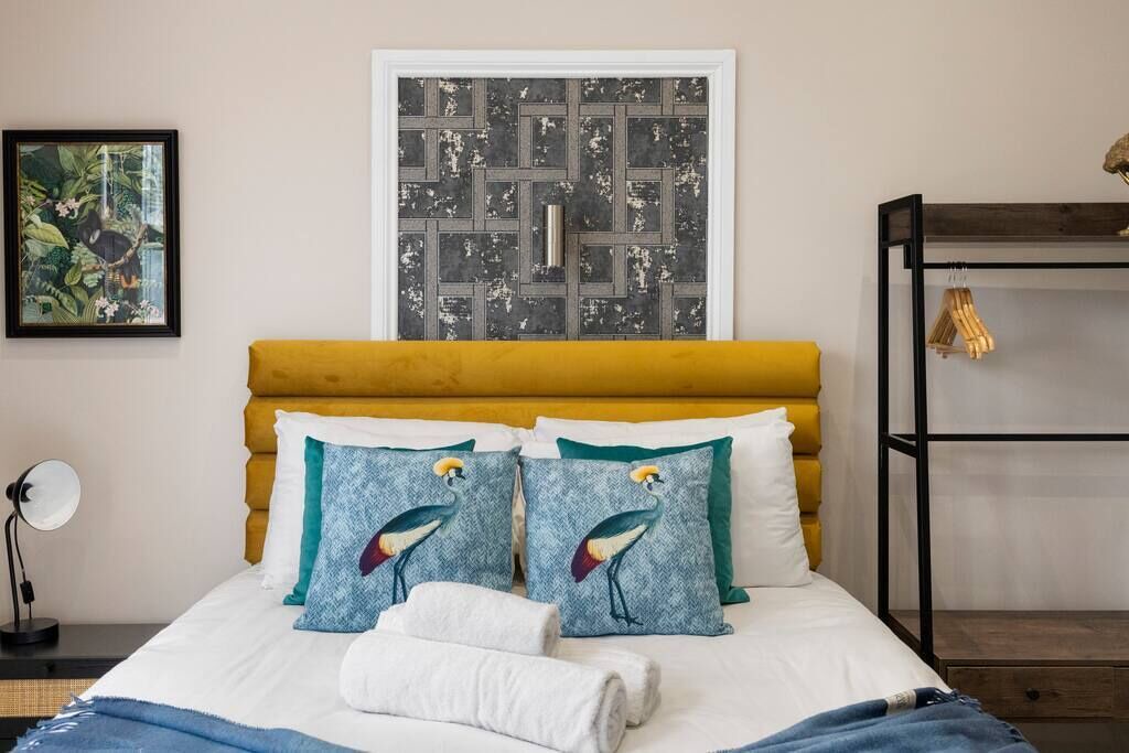 Photo of Others in Seven Sisters