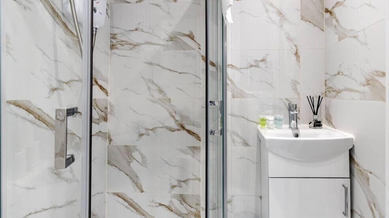 Photo of Others in Seven Sisters