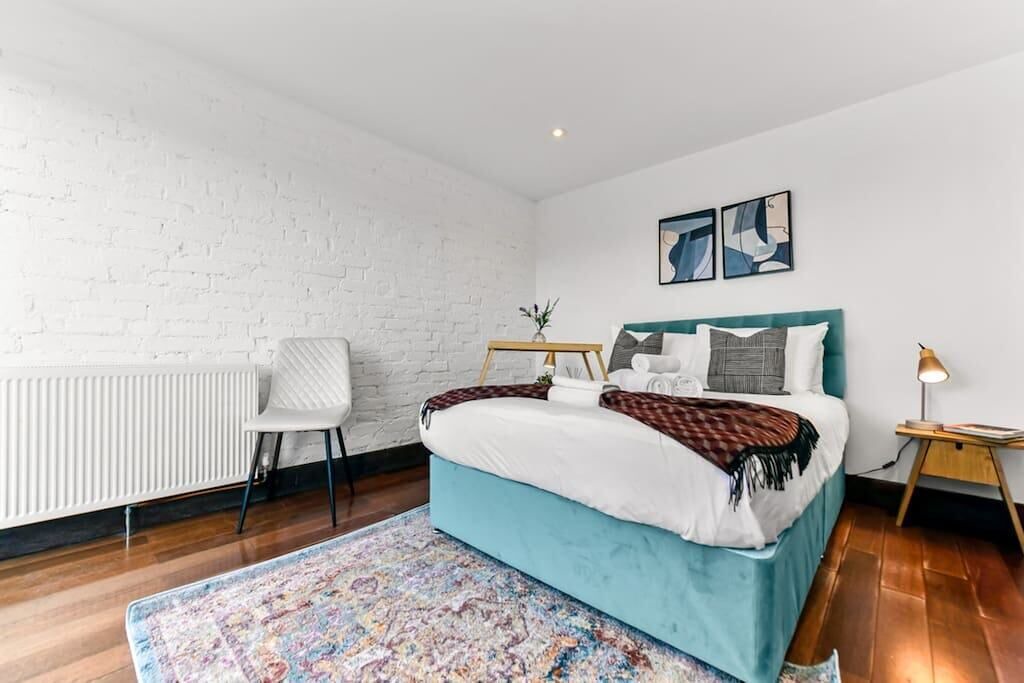 Photo of Others in Walpole