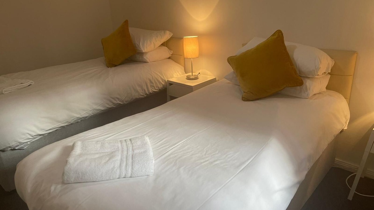 Photo of Others in Vauxhall