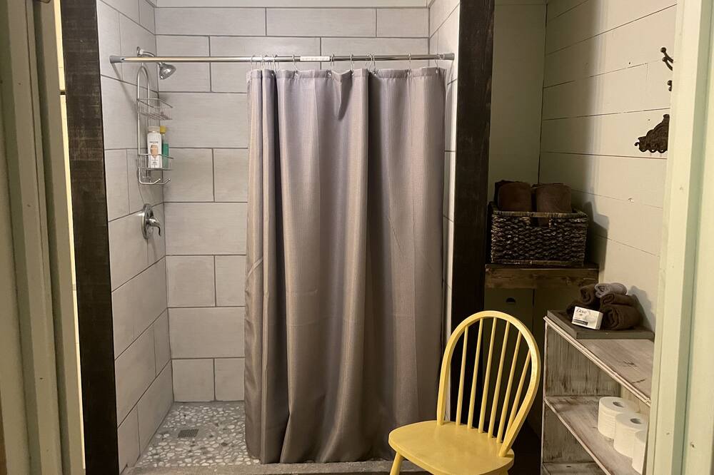 Photo of Bathroom in Compton