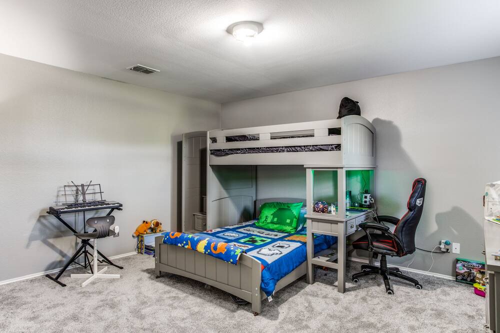 Photo of Bedroom in Red Oak
