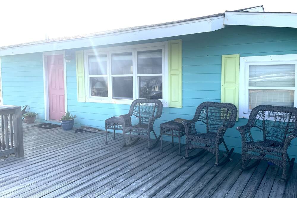 Photo of Patio Balcony in Cedar Lane