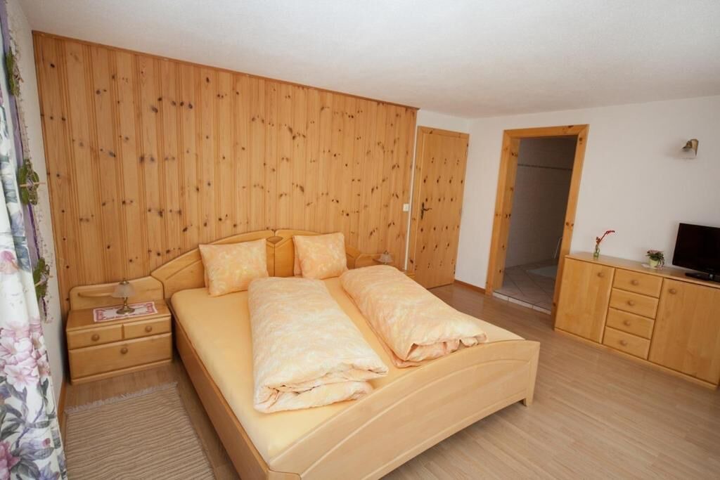 Photo of Bedroom in Weisstannen