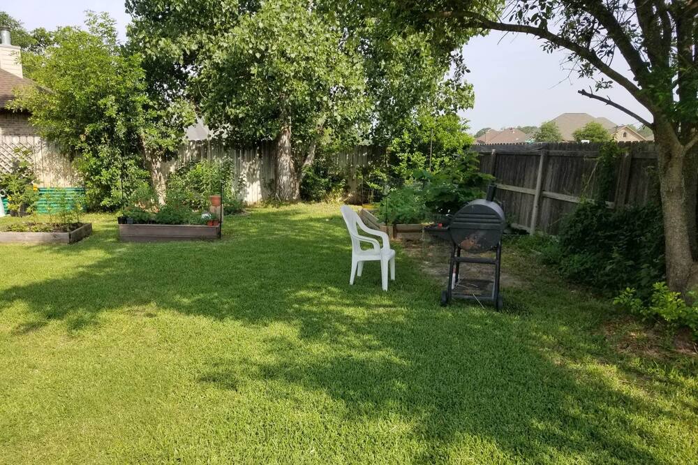 Photo of Outdoor in Bryan