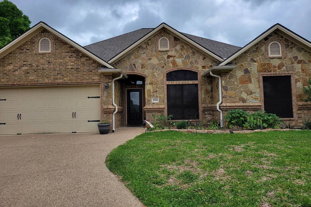 Photo of Outdoor in Bryan