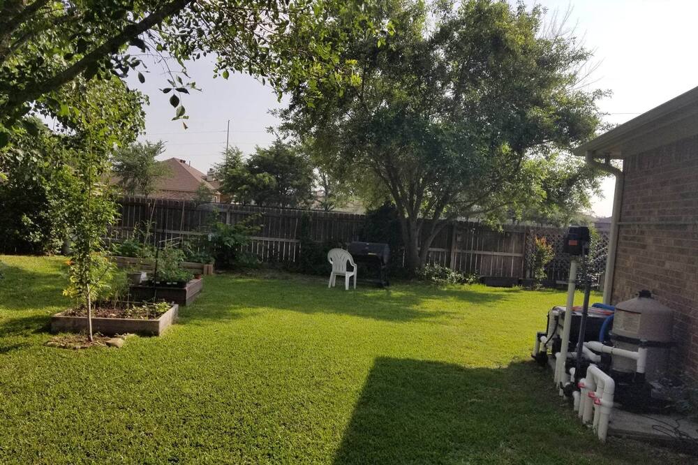 Photo of Outdoor in Bryan