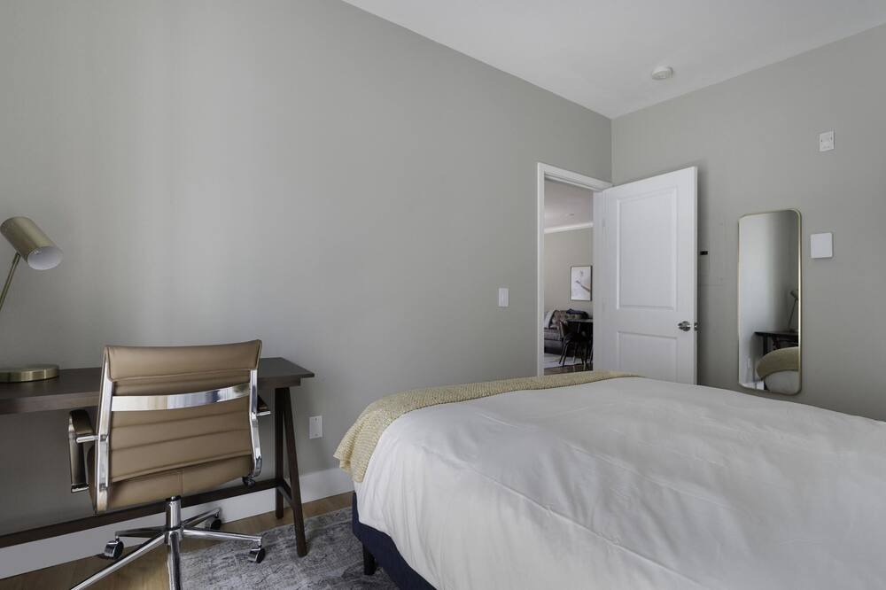 Photo of Bedroom in Fremont