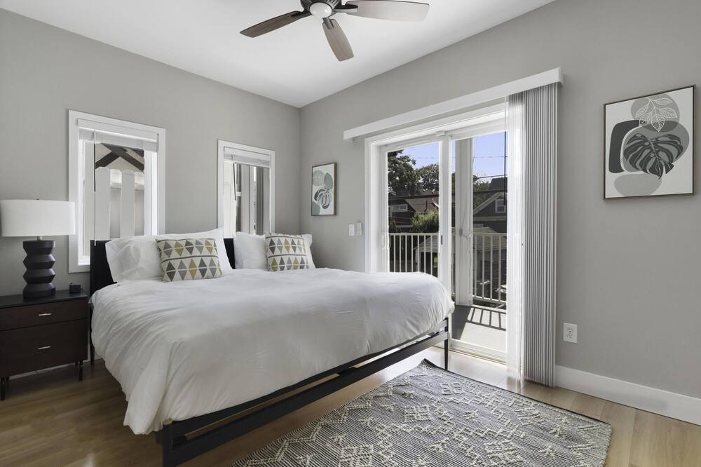 Photo of Bedroom in Fremont