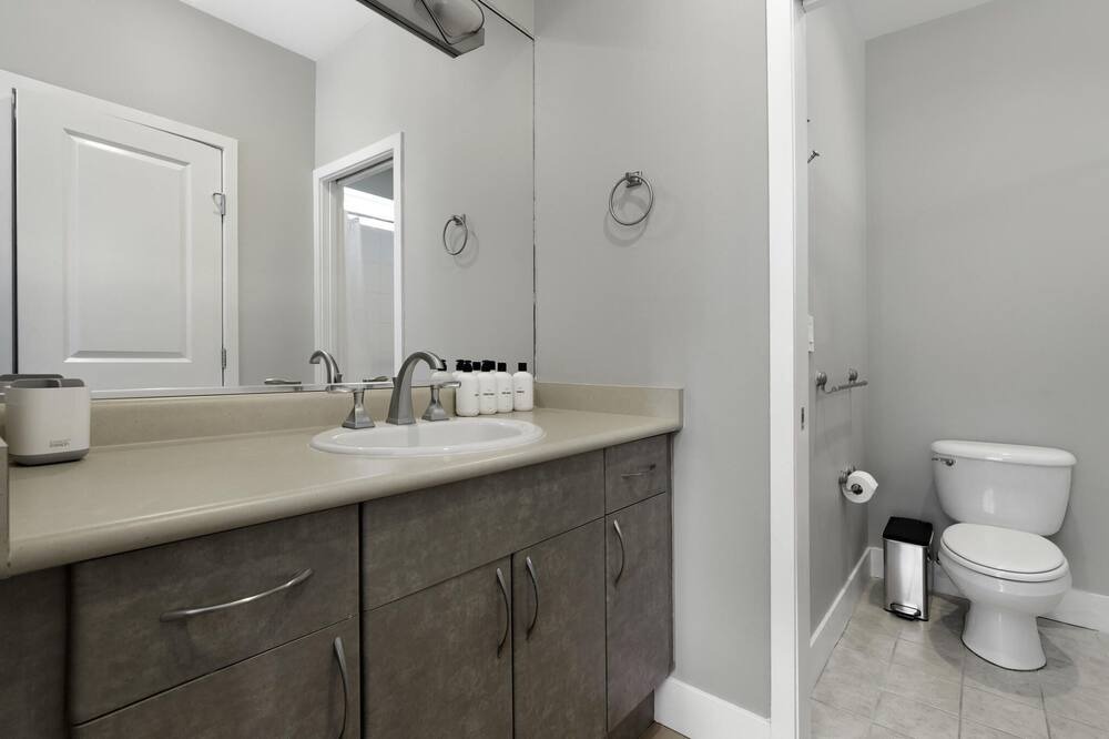 Photo of Bathroom in Fremont