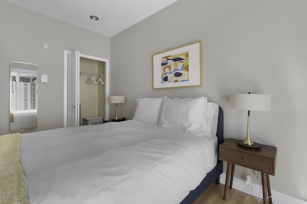 Photo of Bedroom in Fremont