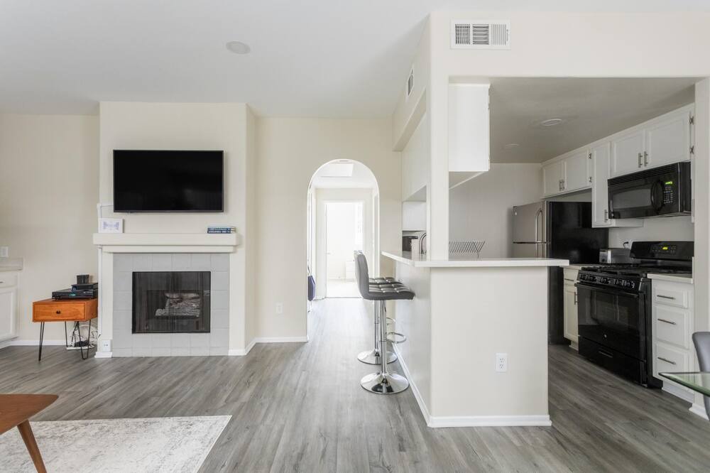 Photo of Livingroom in Burbank