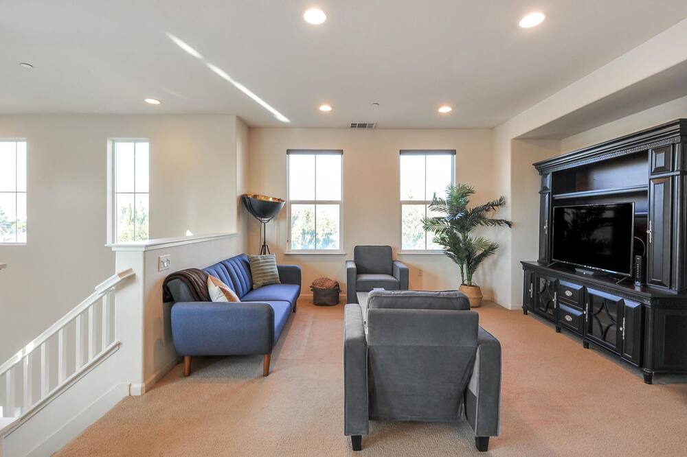 Photo of Livingroom in Milpitas
