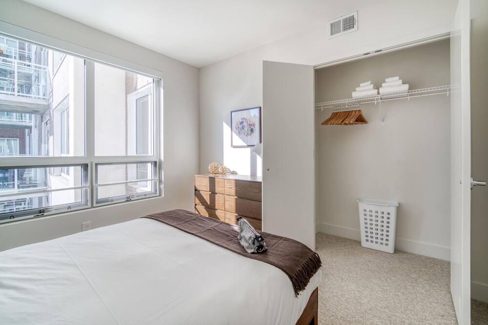 Photo of Bedroom in Pentagon City