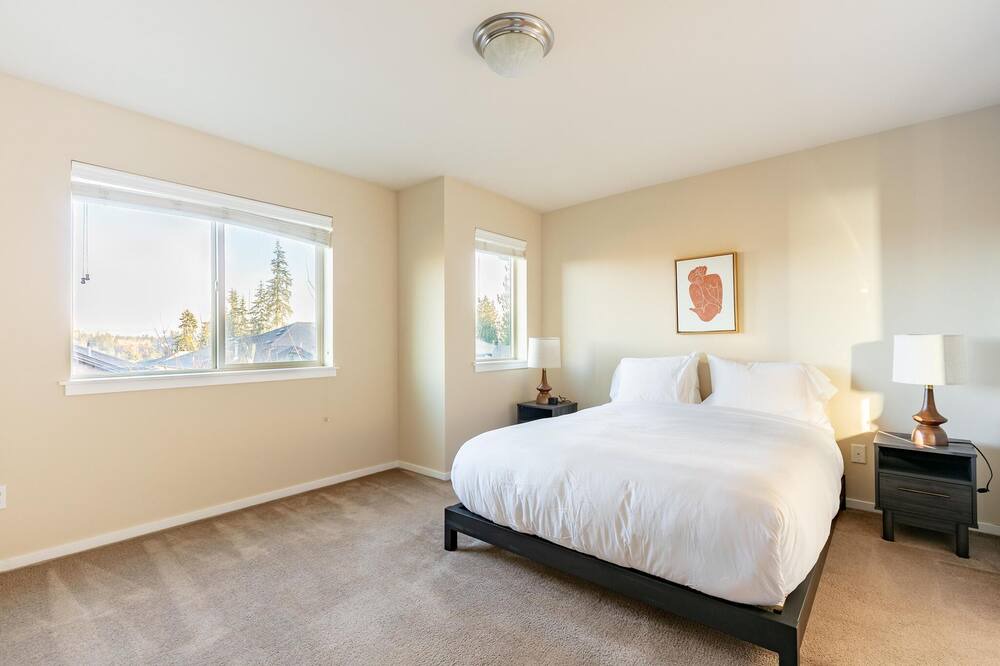 Photo of Bedroom in Martha Lake