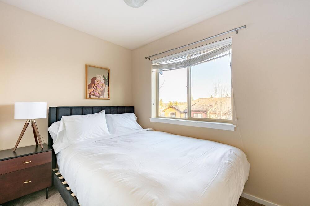 Photo of Bedroom in Martha Lake