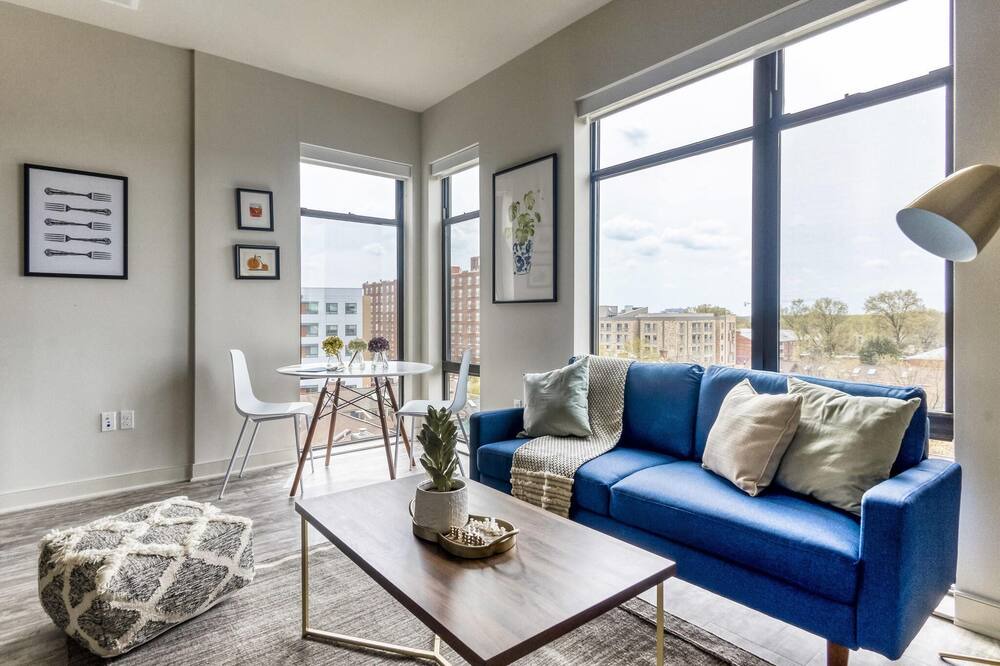 Photo of Livingroom in Bluemont