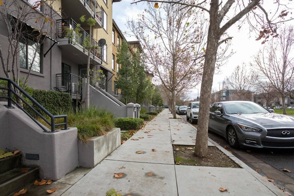 Photo of Outdoor in Northside