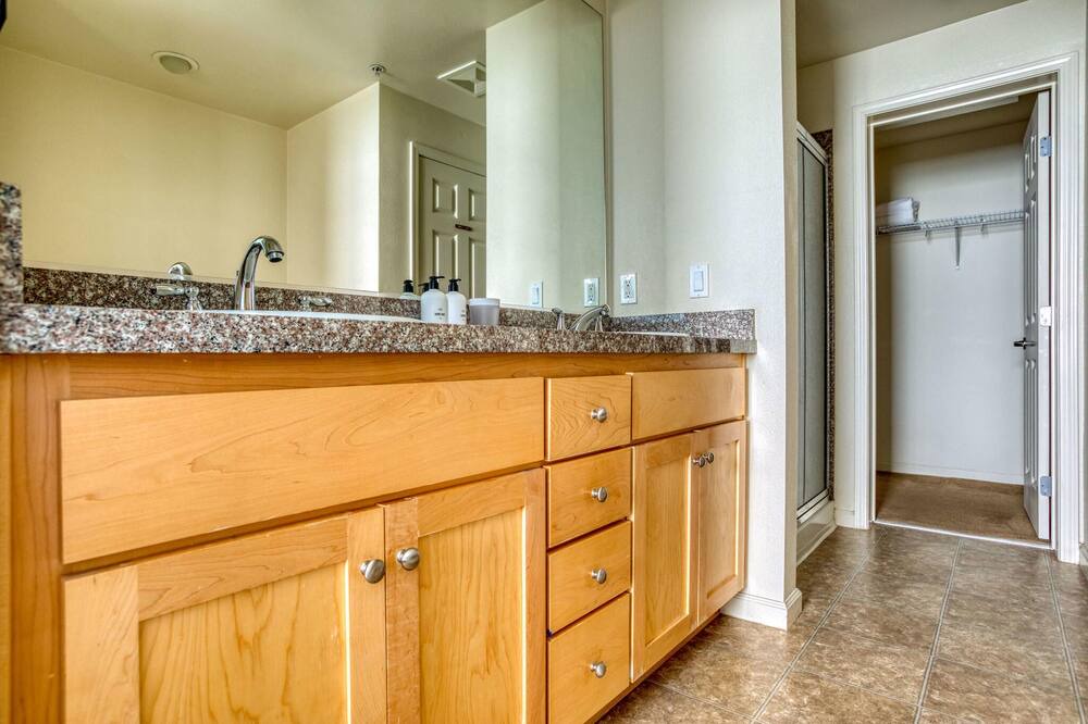 Photo of Bathroom in Northside