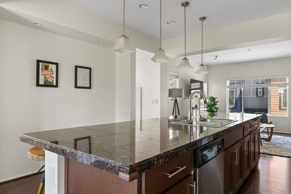 Photo of Kitchen in Education Hill