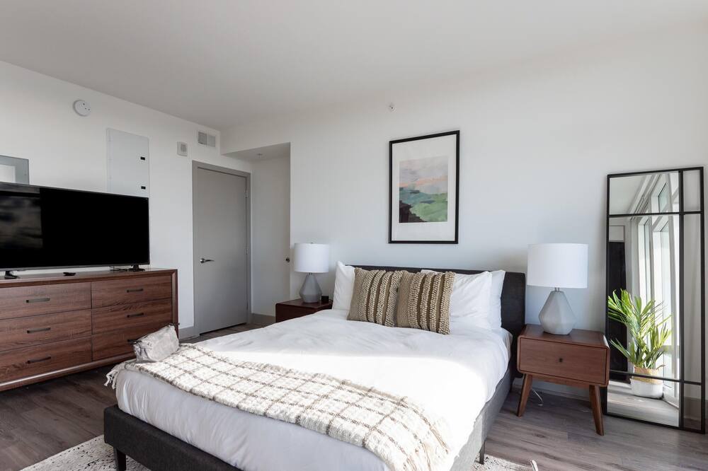 Photo of Bedroom in Tysons