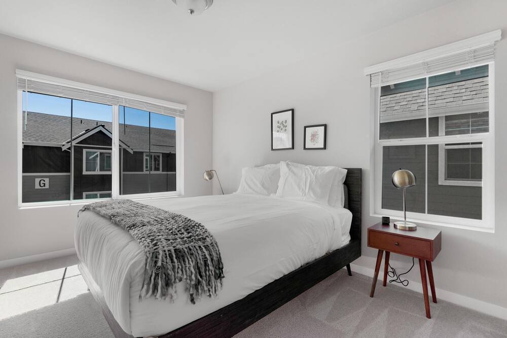 Photo of Bedroom in North Creek