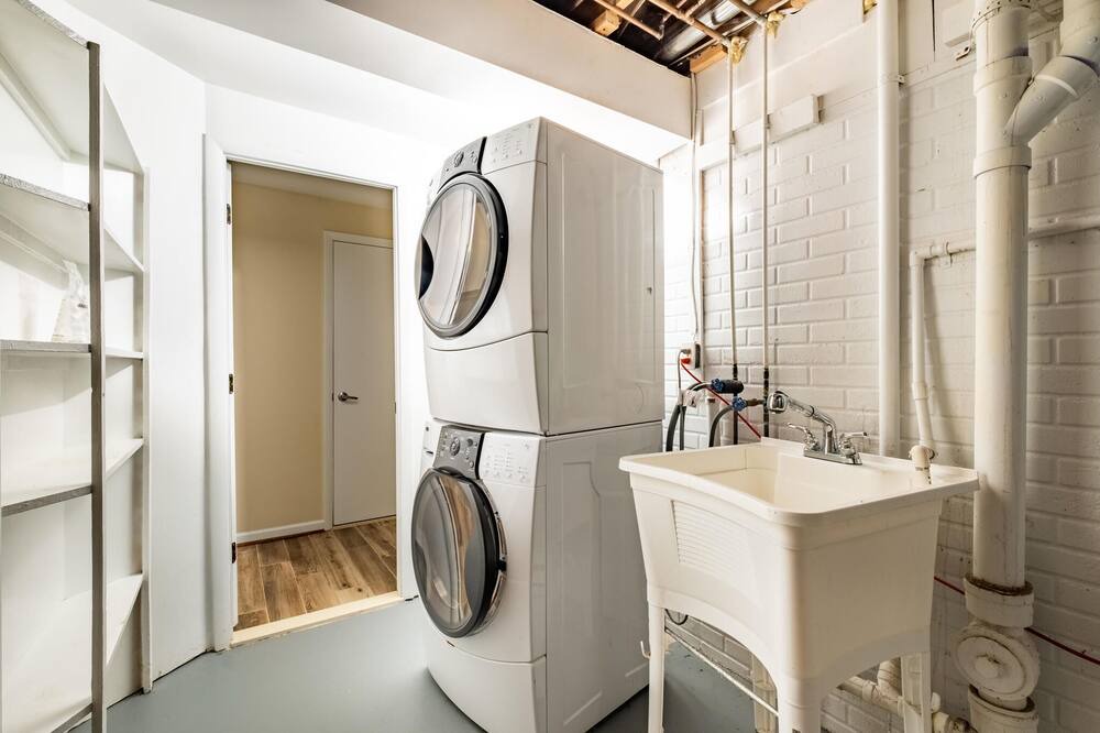 Photo of Others in Potomac