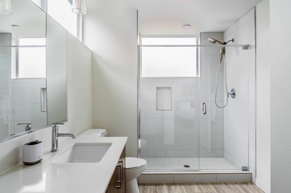 Photo of Bathroom in Northgate