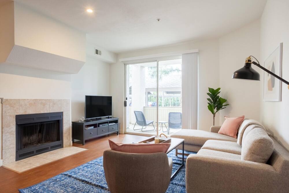 Photo of Livingroom in Pleasanton