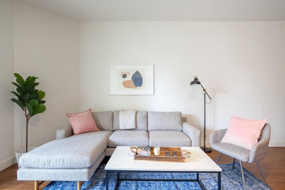 Photo of Livingroom in Pleasanton