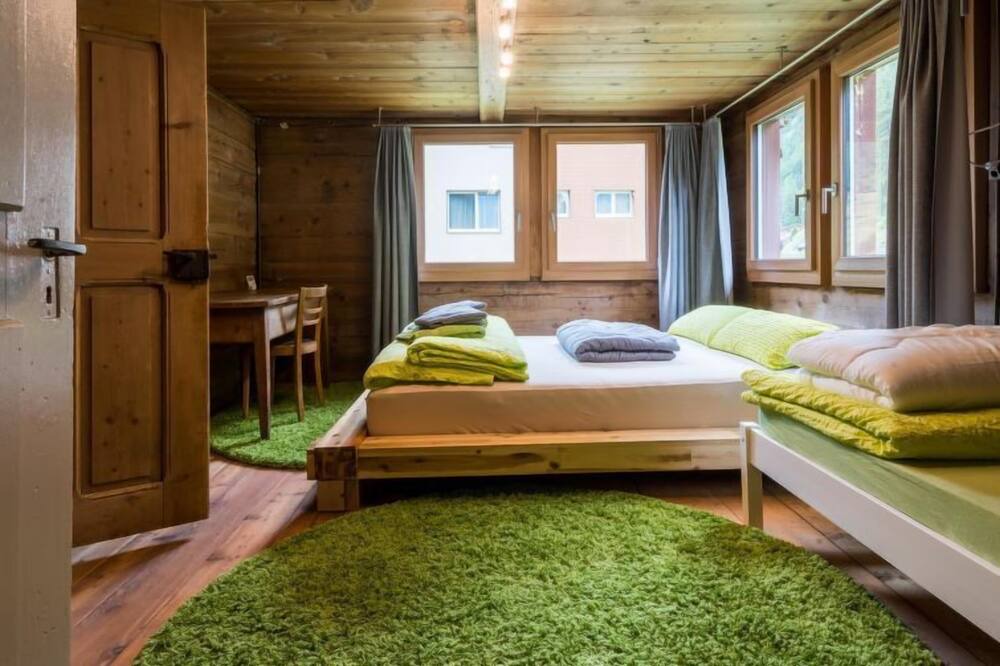 Photo of Bedroom in Saas-Balen