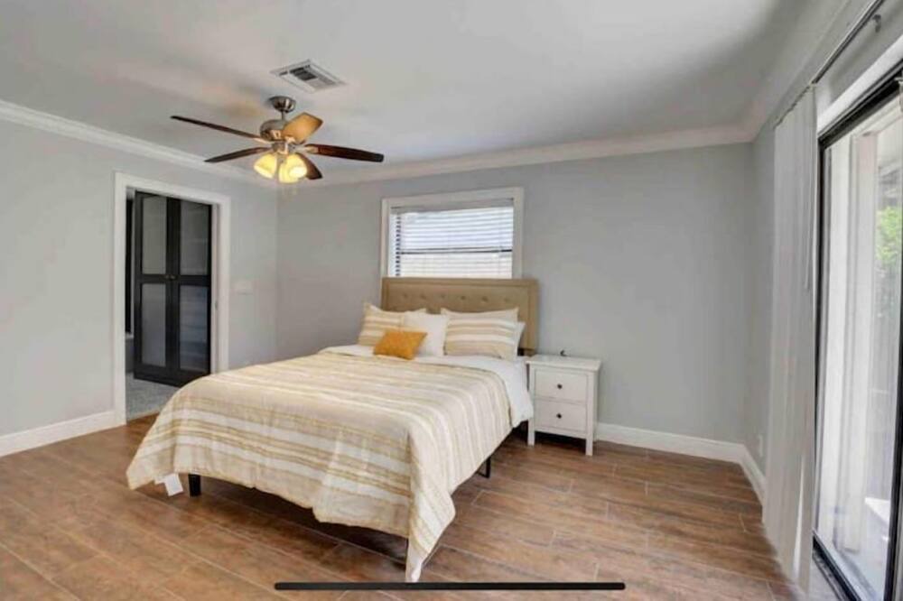 Photo of Bedroom in Tropic Palms