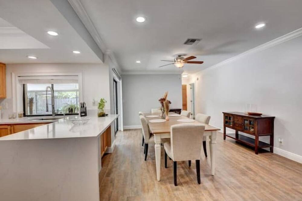 Photo of Kitchen in Tropic Palms