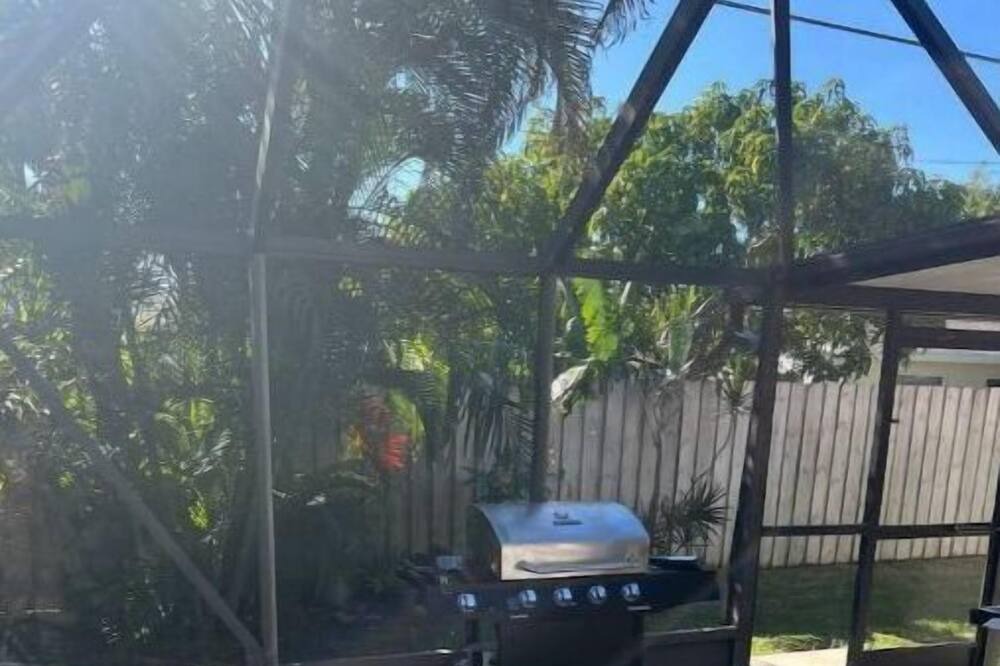 Photo of Outdoor in Tropic Palms