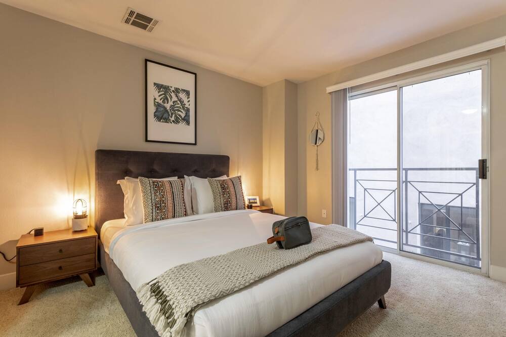 Photo of Bedroom in Pasadena