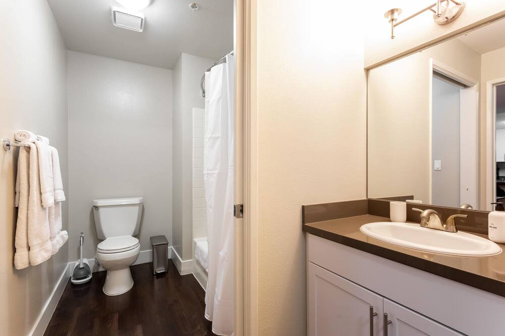 Photo of Bathroom in Pasadena