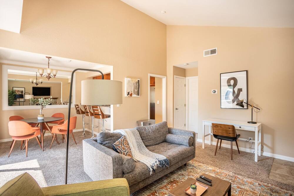 Photo of Livingroom in San Ramon