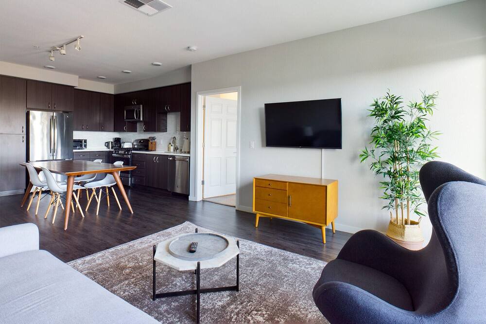Photo of Livingroom in Downtown