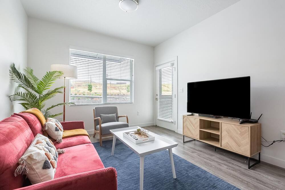 Photo of Livingroom in Bluffdale