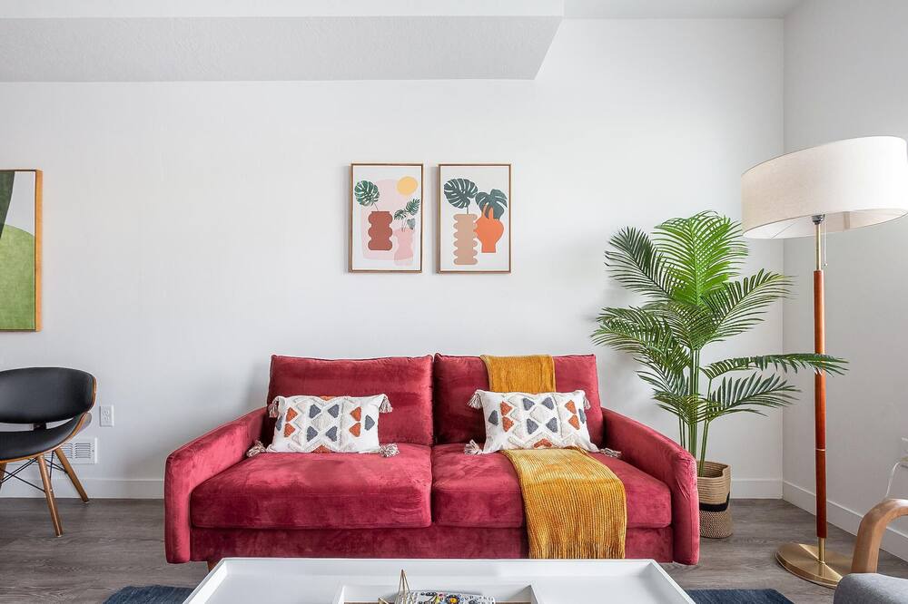 Photo of Livingroom in Bluffdale